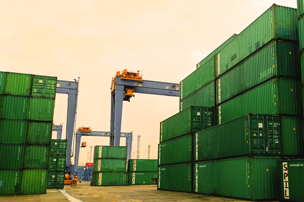 Usend | Jasa Pengiriman Cargo Darat & Laut