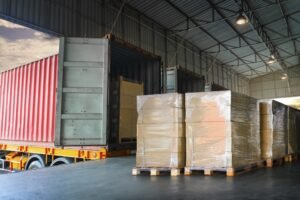 Usend | Kelebihan Cargo Laut vs Cargo Darat